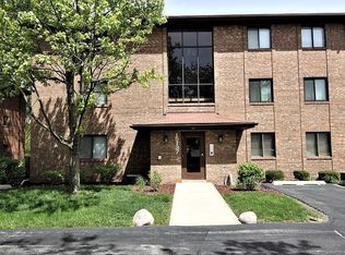 15137 Quail Hollow Dr APT 203, Orland Park, IL