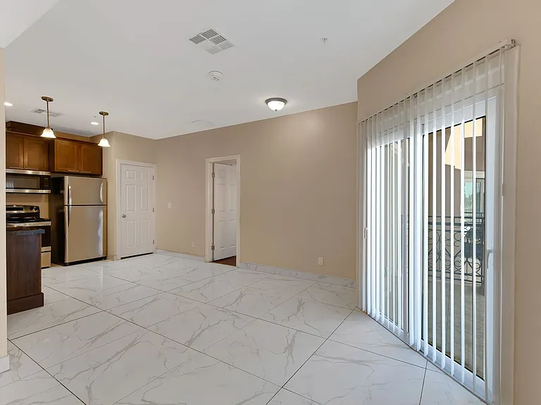 Desert View Apartments — Photo 34
