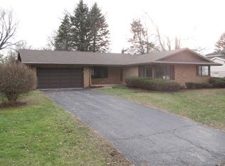 5781 Hoylake Dr, Rockford, IL 61107