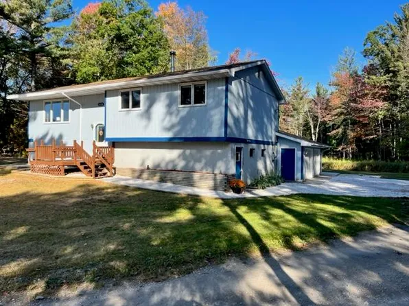 1880 E Parkdale Ave, Manistee, MI 49660