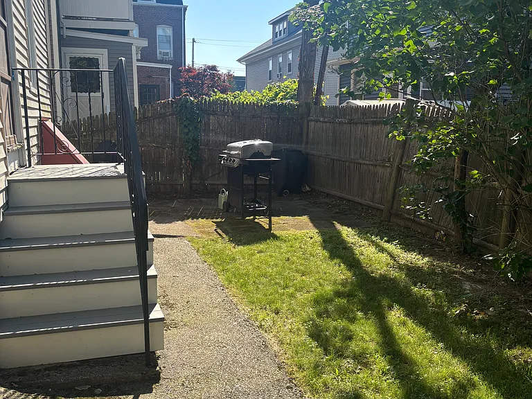 16 Hale Ave #1 — Photo 18