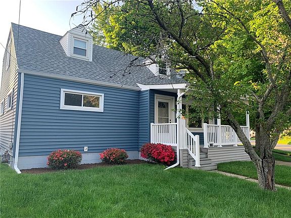 2nd image of 1120 W 41st St