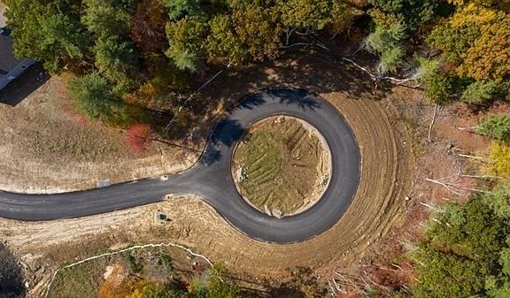 5th image of 10 Dogwood Dr