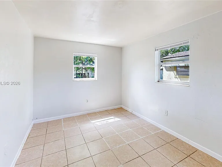 2760 NW 58th St — Photo 20