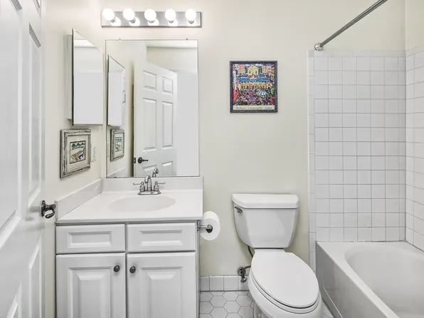 406 Newburgh Court image 10 of 31