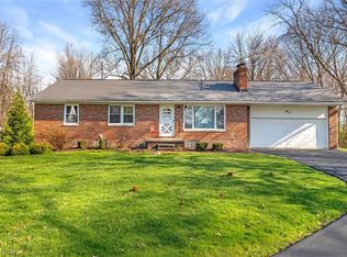 67 Valencia Dr, Cuyahoga Falls, OH