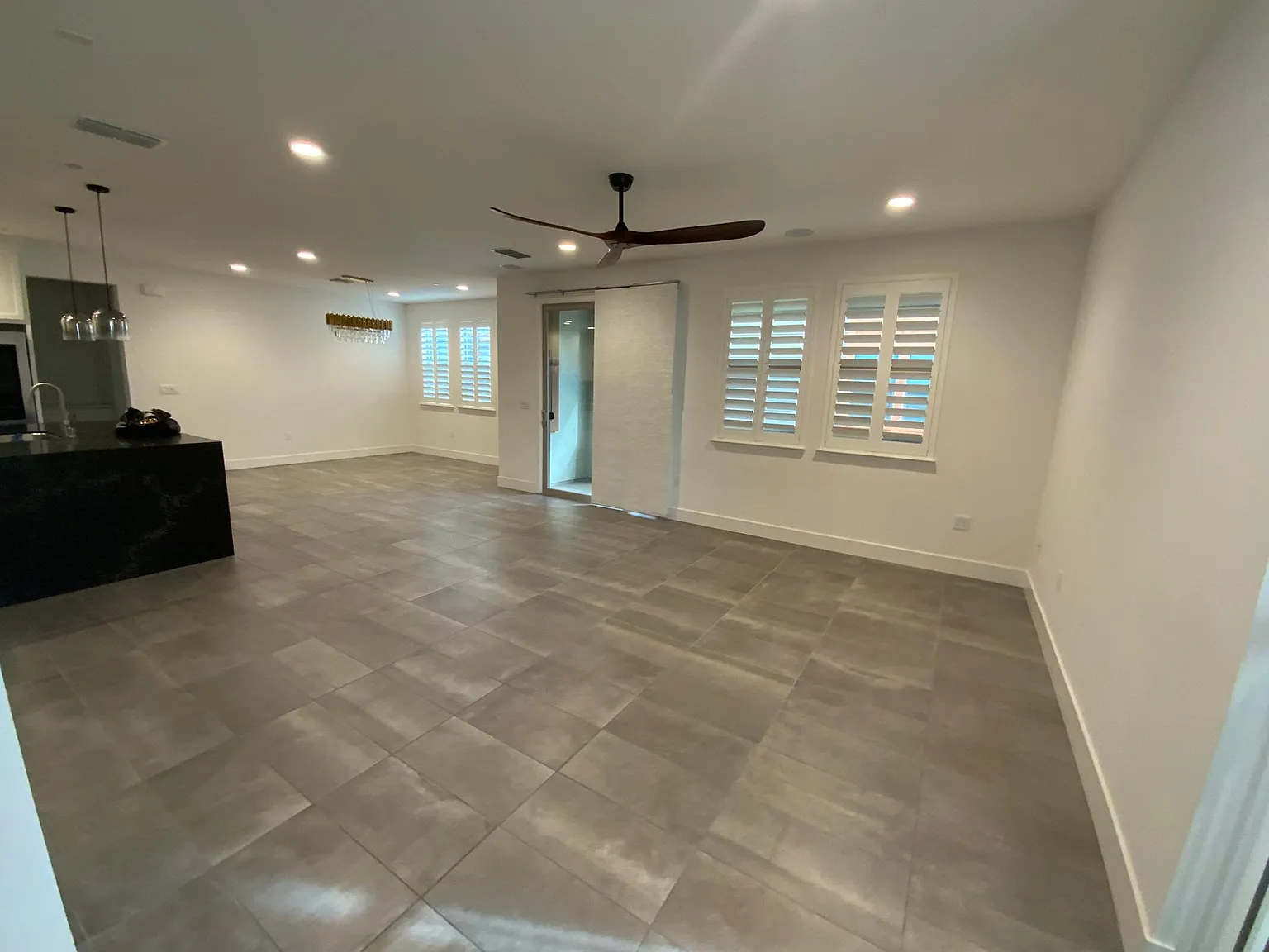 3 bed, 2169 sqft, $4,450 — Photo 3