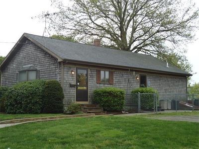 75 Acorn St, New Bedford, MA, 02740