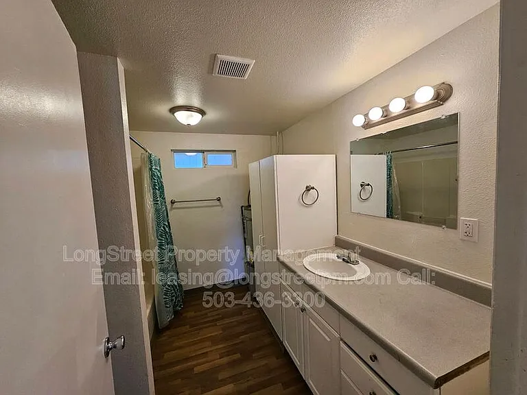 4553 NE 105th Ave #2 — Photo 14