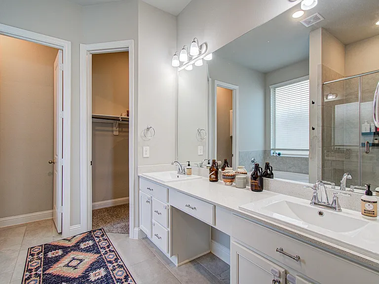 10442 Eastern Bluestar Dr — Photo 32