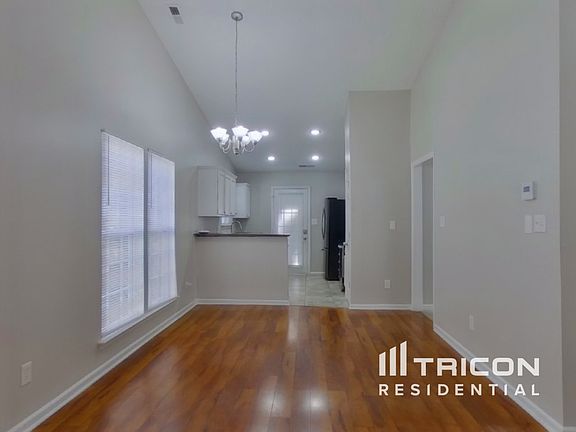 5th image of 3027 Salmon River Dr