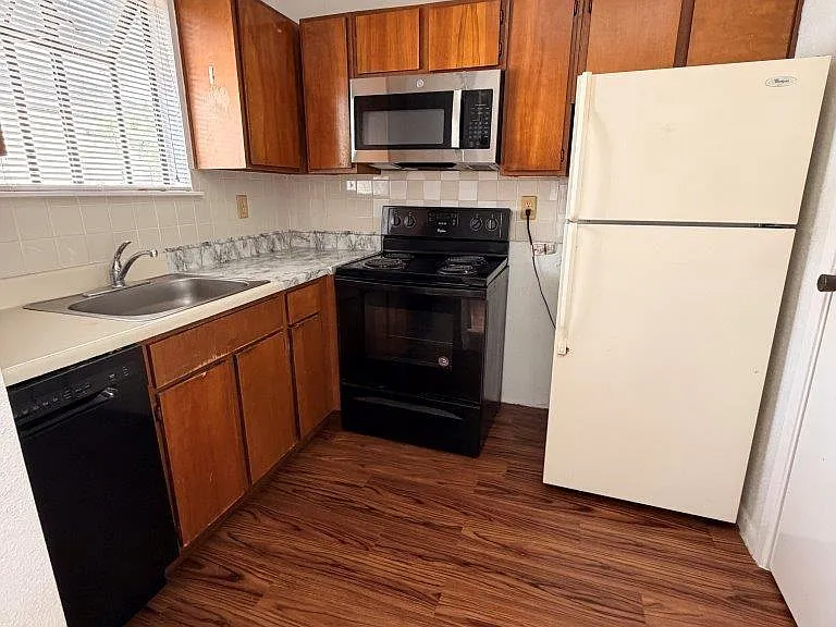7901 Cambridge St #46 — Photo 7