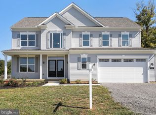 23 Sussex Dr, Falling Waters, WV 25419