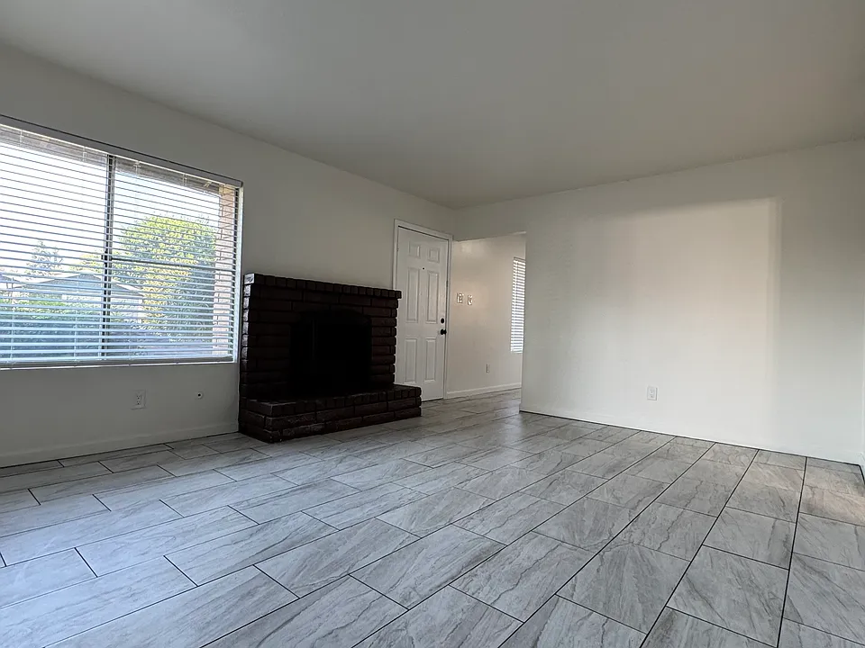 Living Room & Fireplace