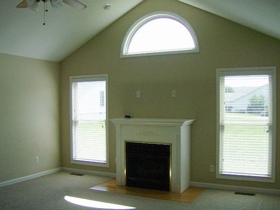 Living Room w/Fireplace