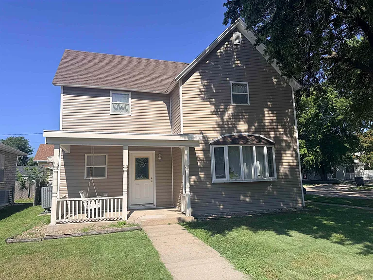 519 Briggs Ave — Photo 1