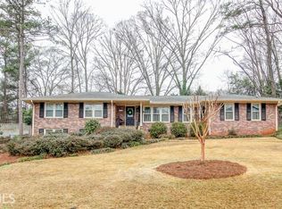2736 Hunting Hill Ln, Decatur, GA 30033