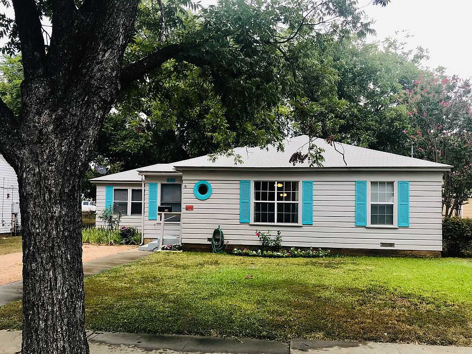 1st image of 805 Poplar Dr