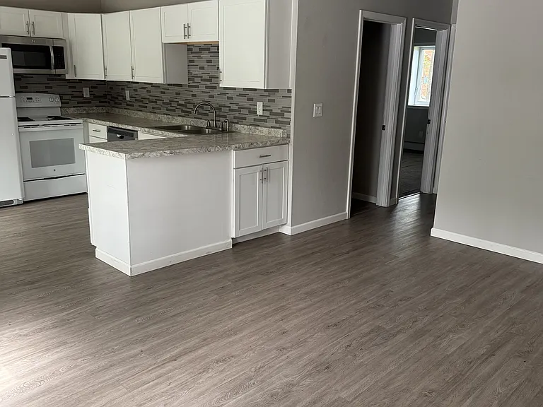 629 E 8th Ave #2 — Photo 10