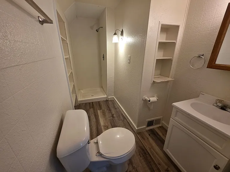 826 W Elsie St — Photo 12