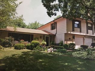 1624 Valley View Dr, Schaumburg, IL