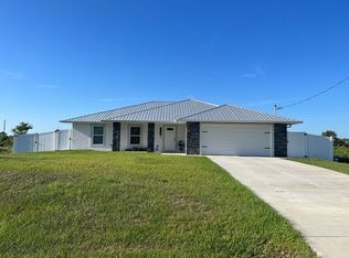 8044 Marsh Cir, Labelle, FL 33935