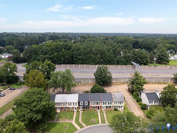 3rd image of 3706 Luckylee Cres
