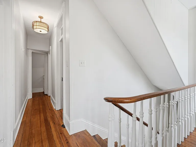 920 Pennsylvania Ave — Photo 23