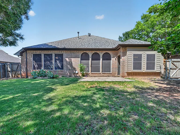 2720 Windstone Way — Photo 28