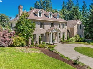 19177 Hill Top Rd, Lake Oswego, OR 97034