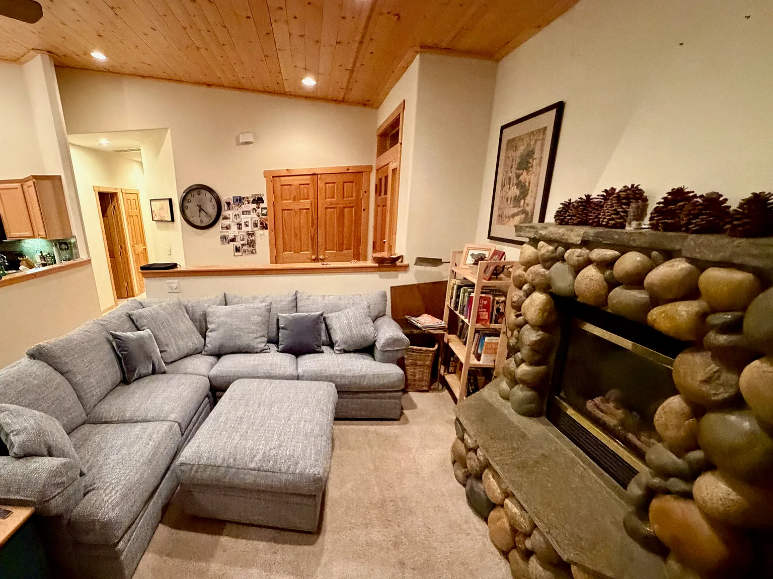 3 bed, 1340 sqft, $4,200 — Photo 4