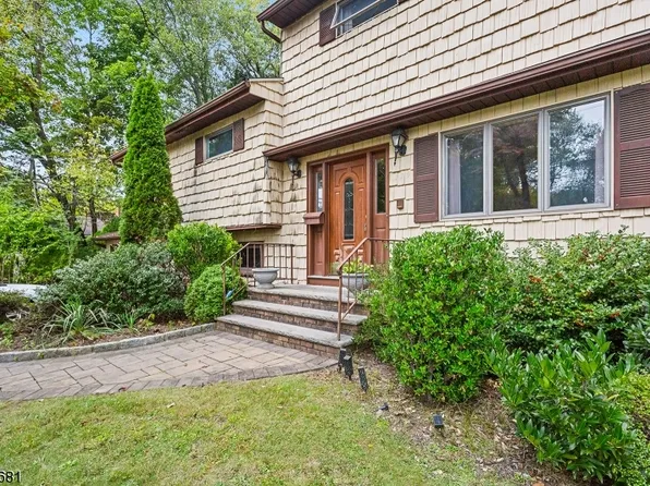 229 Standish Road, Paramus, NJ 07652