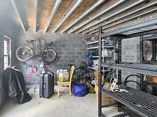 Rented by Remax Edge | media 42