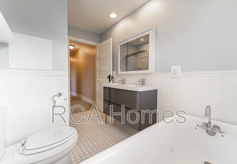 1037 E Tabor St — Photo 15
