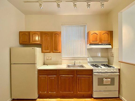 2nd image of 23-18 Steinway Ave #1R