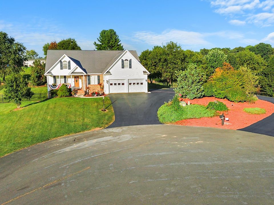 1st image of 19321 Spur Ln