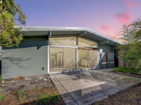 2105 Chambers St, Eugene, OR 97405