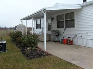 127 S Carolina Dr, Elyria, OH 44035