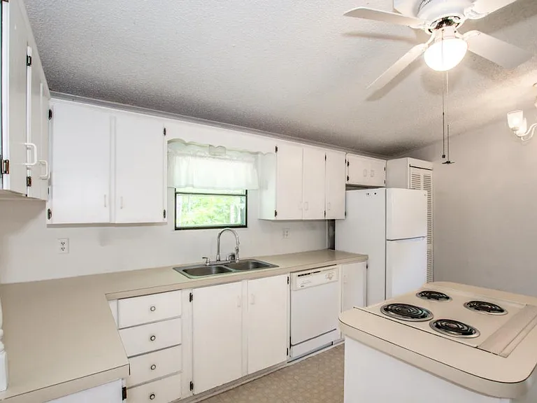 7967 Caswell Rd — Photo 27