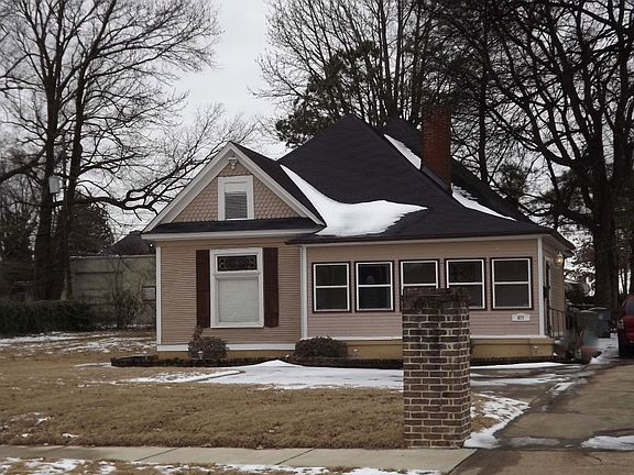 2nd image of 877 S Willett St