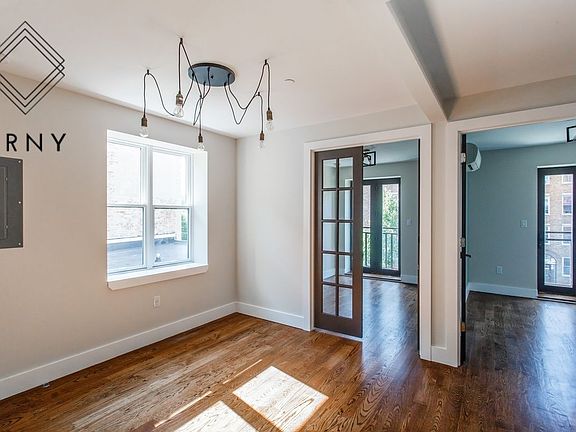 5th image of 659 Hancock St #2U