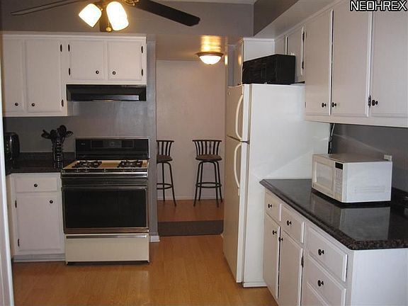 3rd image of 6260 Greenwood Pkwy APT 303