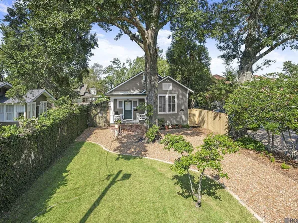562 Terry Dr, Baton Rouge, LA 70806