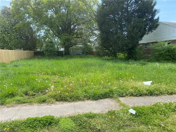 905 Leake St, Norfolk, VA 23523