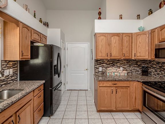 4th image of 9616 N Pebble Dr S
