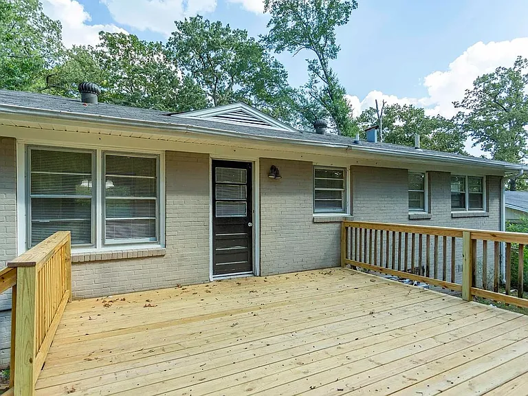 1152 Dogwood Ln — Photo 18