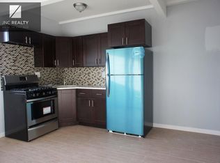 725 E 181st St, Bronx, NY 10457