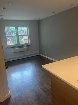 Rented by Plaza Realty | media 5