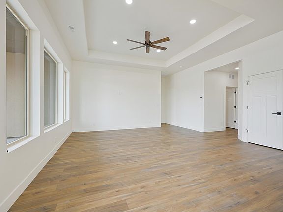 5th image of 2882 Rock Creek Dr