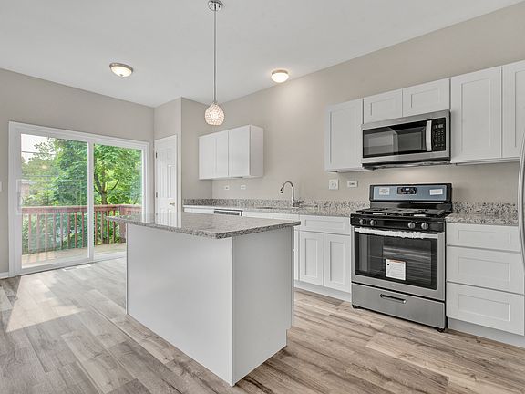 5th image of 119 Rachel Ave